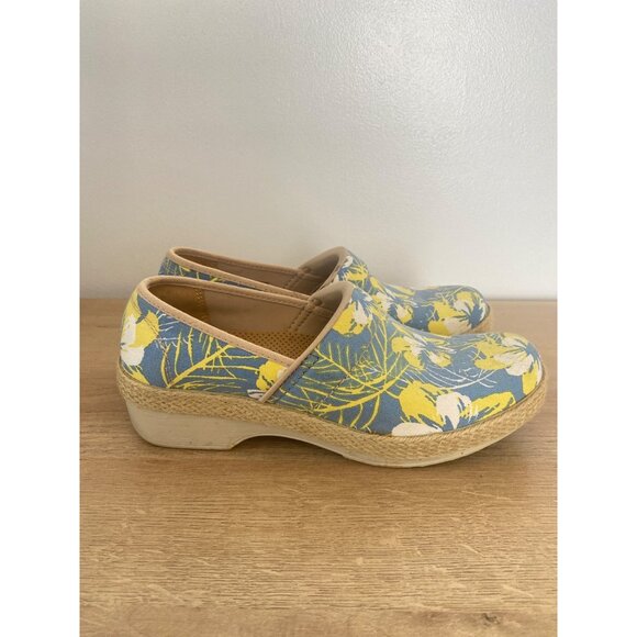 Dansko Women’s Size 39 Floral Canvas Espadrille Clogs Blue & Yellow - Picture 2 of 8